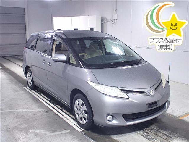 Toyota Estima 2013