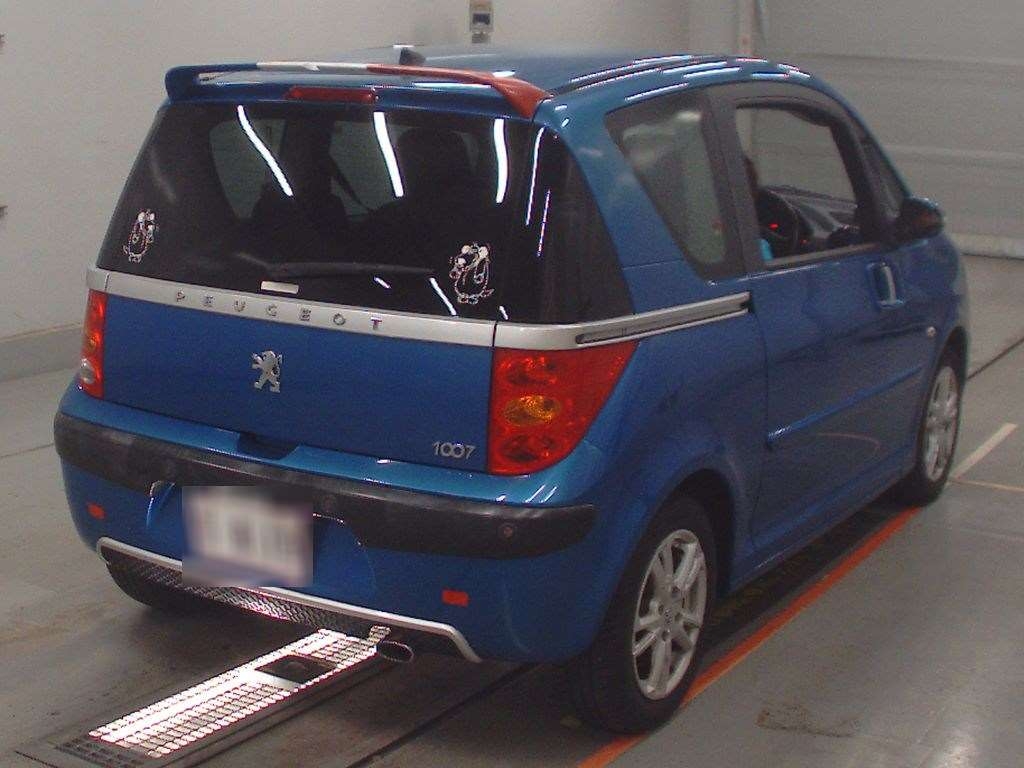 PEUGEOT 1007