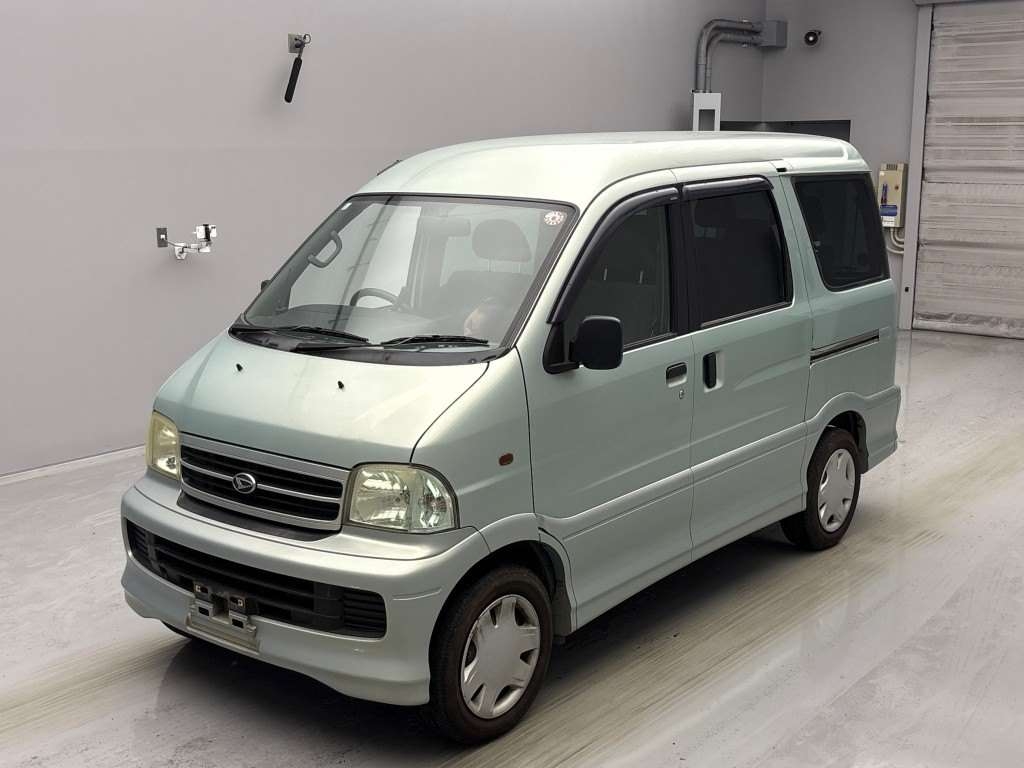 DAIHATSU ATRAI 7