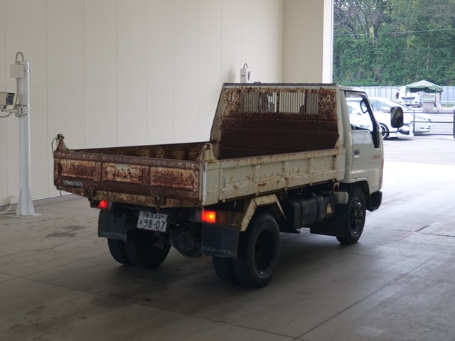 DAIHATSU DELTA DUMP