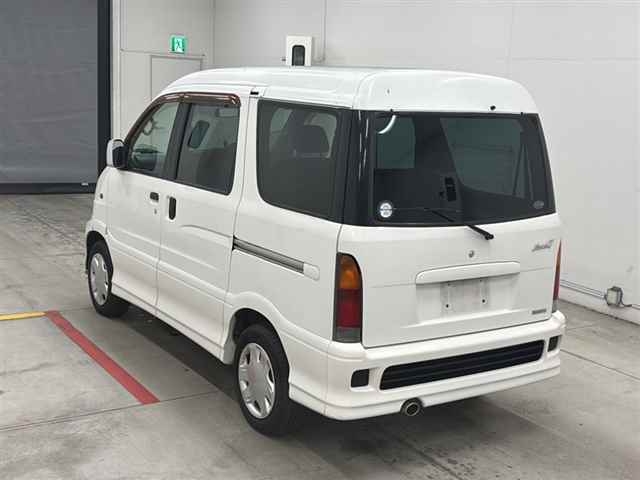 DAIHATSU ATRAI 7