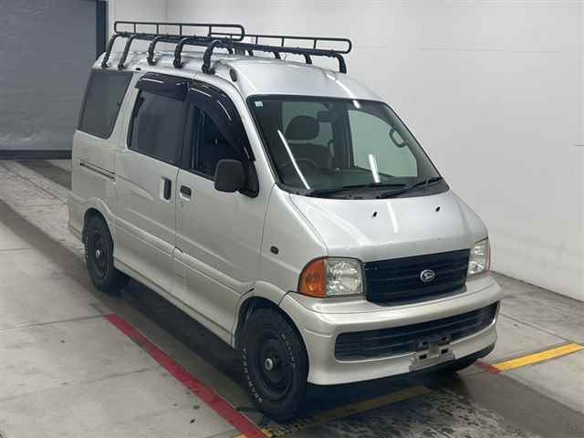 DAIHATSU ATRAI 7