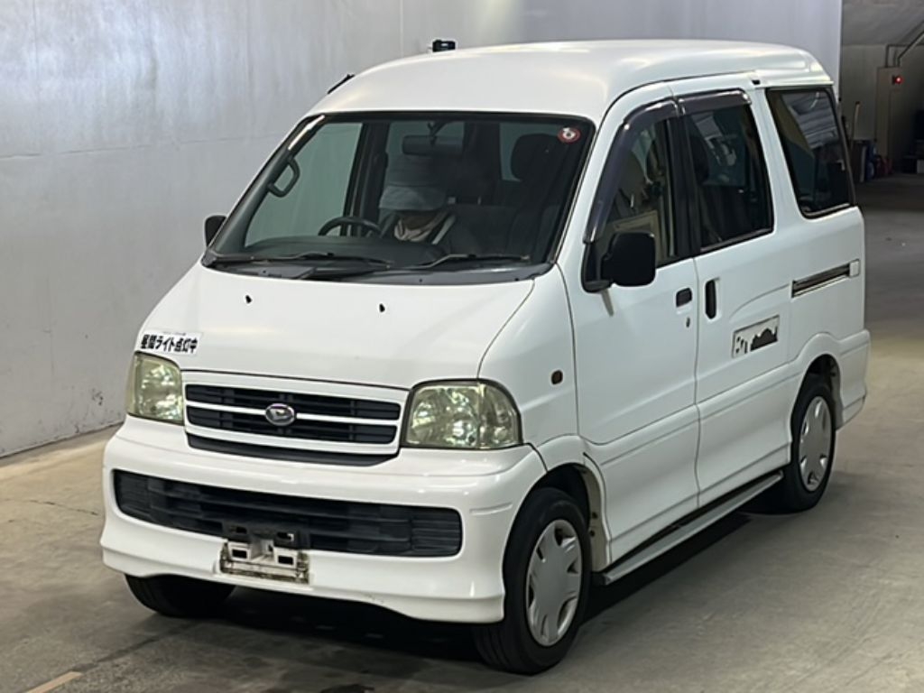 DAIHATSU ATRAI 7