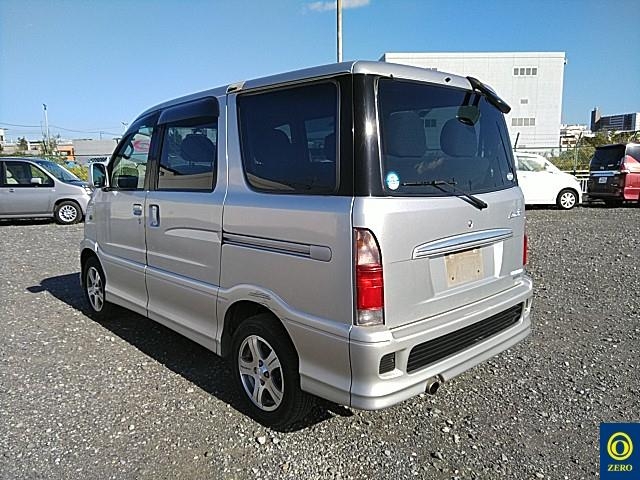 DAIHATSU ATRAI 7