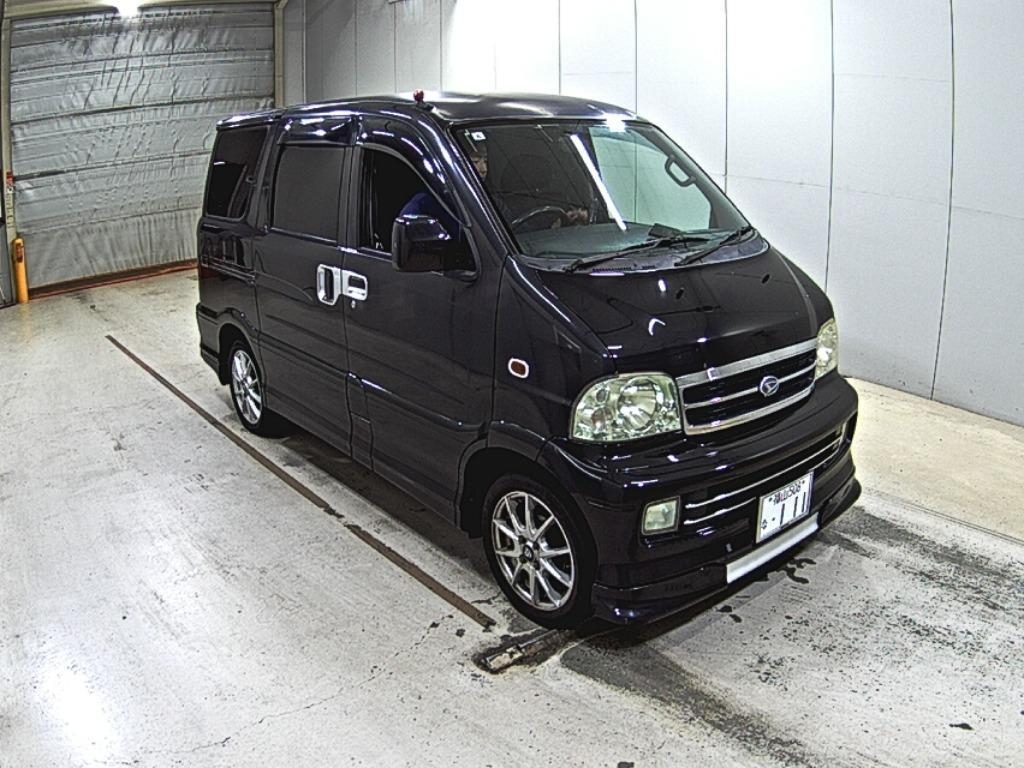 DAIHATSU ATRAI 7