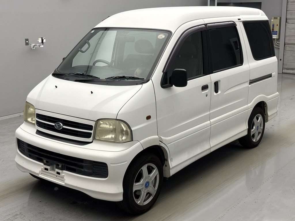 DAIHATSU ATRAI 7