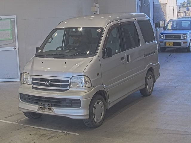 DAIHATSU ATRAI 7