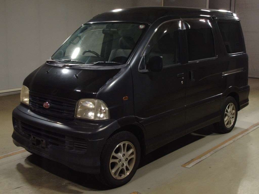 DAIHATSU ATRAI 7