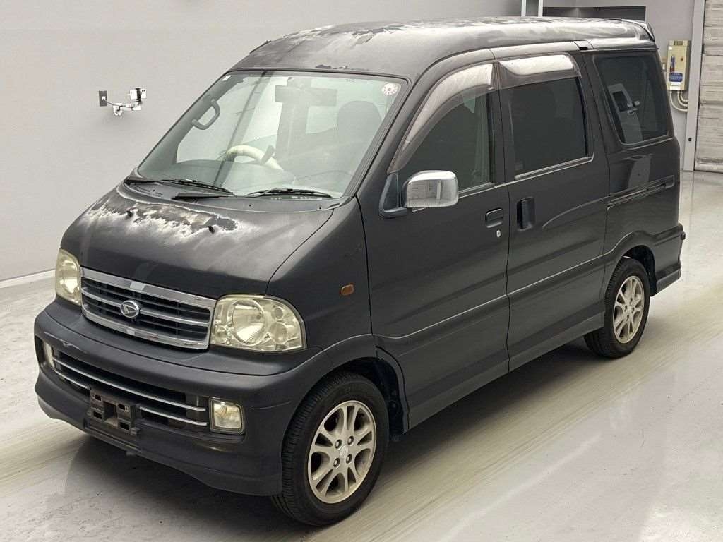 DAIHATSU ATRAI 7
