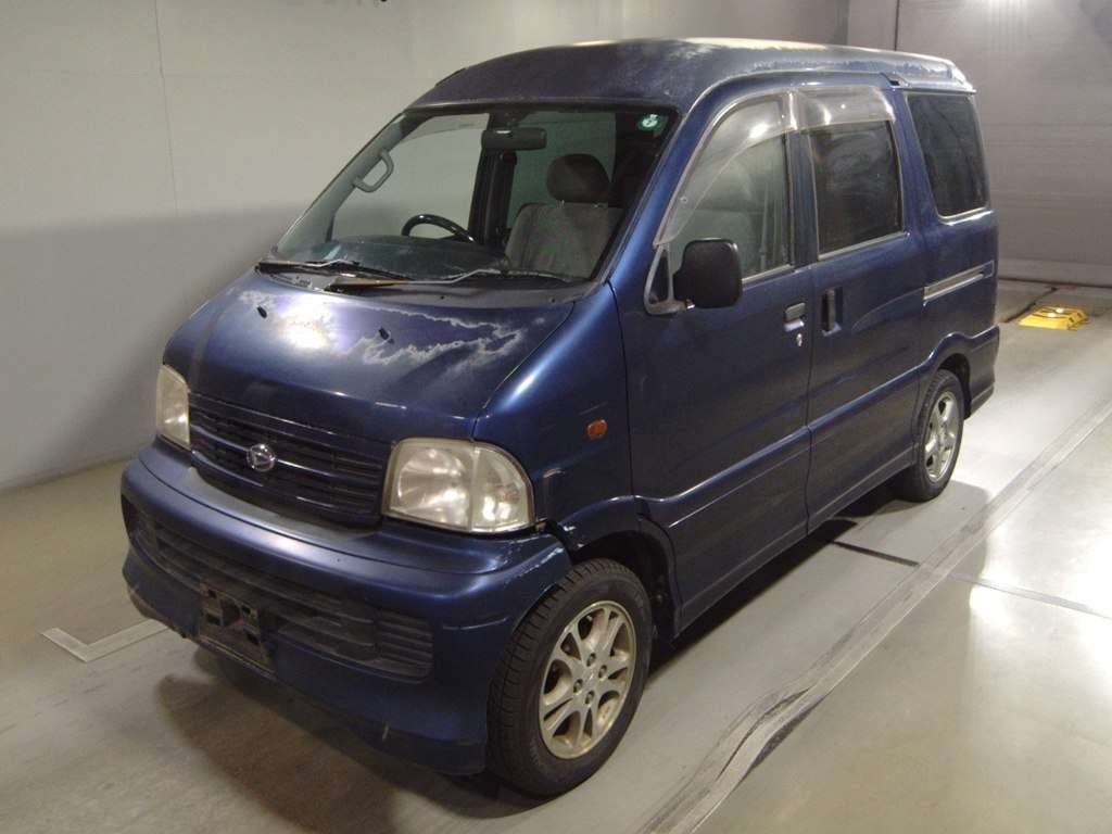 DAIHATSU ATRAI 7