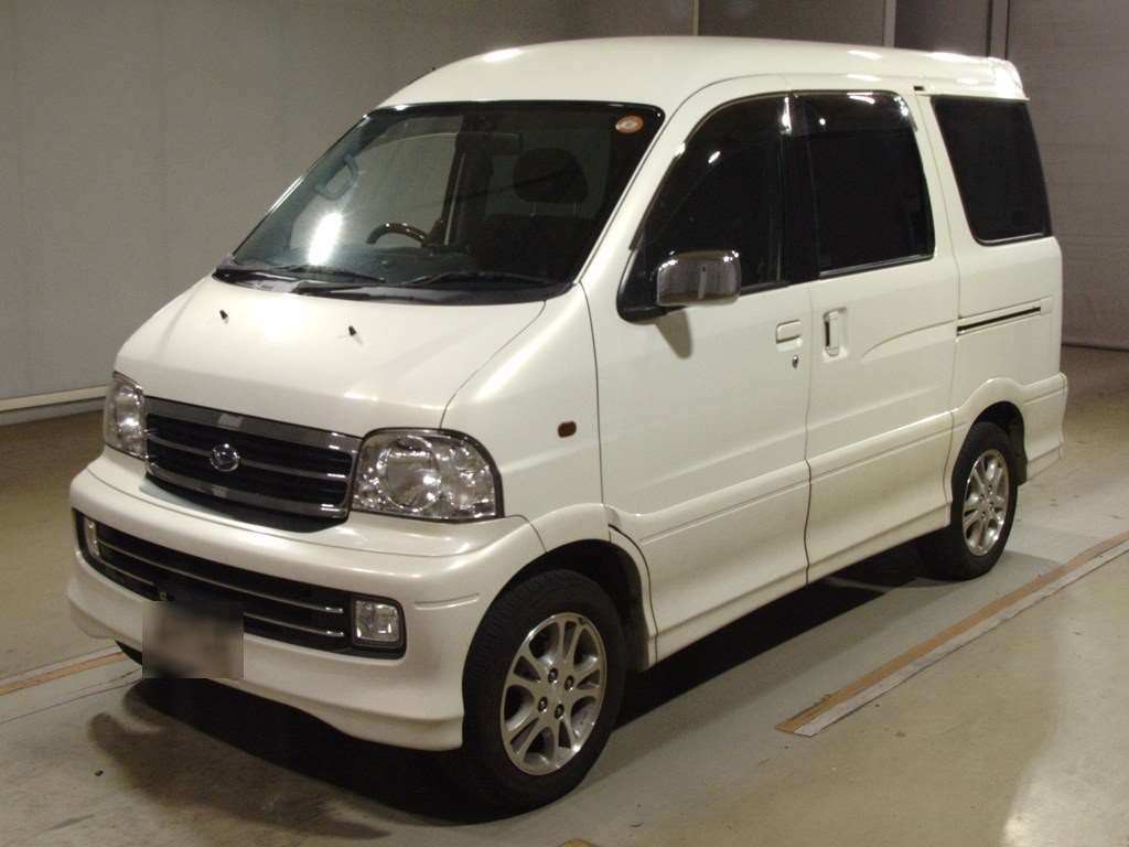 DAIHATSU ATRAI 7