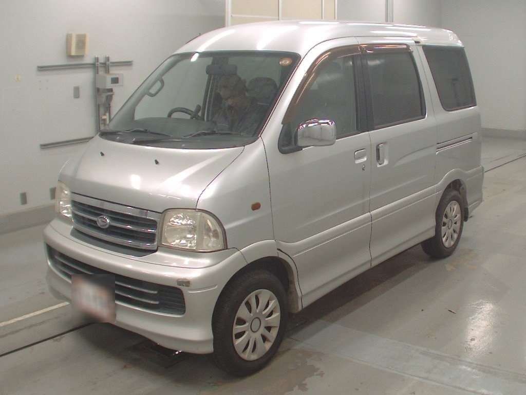 DAIHATSU ATRAI 7