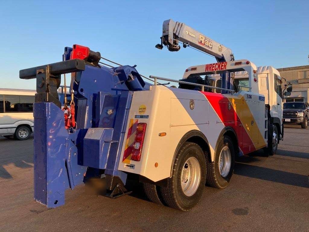 NISSAN DIESEL (UD) QUON