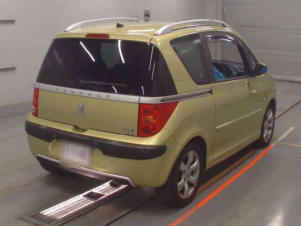 PEUGEOT 1007