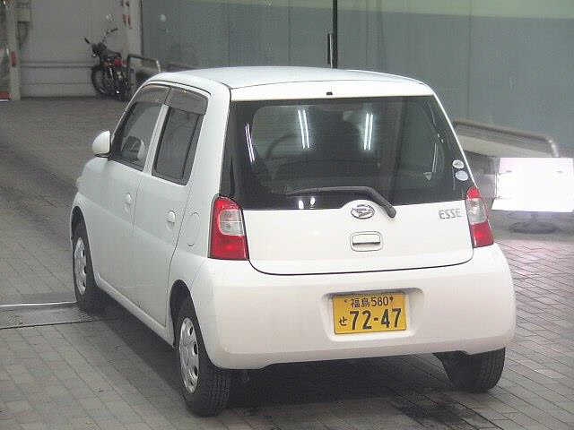 DAIHATSU ESSE