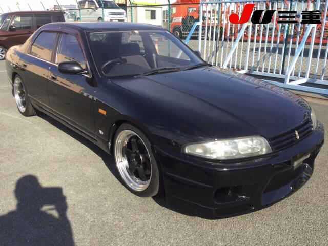 NISSAN SKYLINE