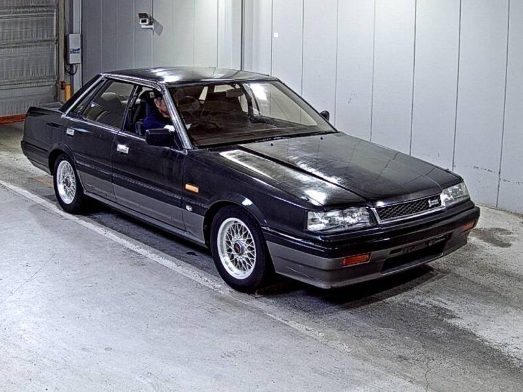 NISSAN SKYLINE