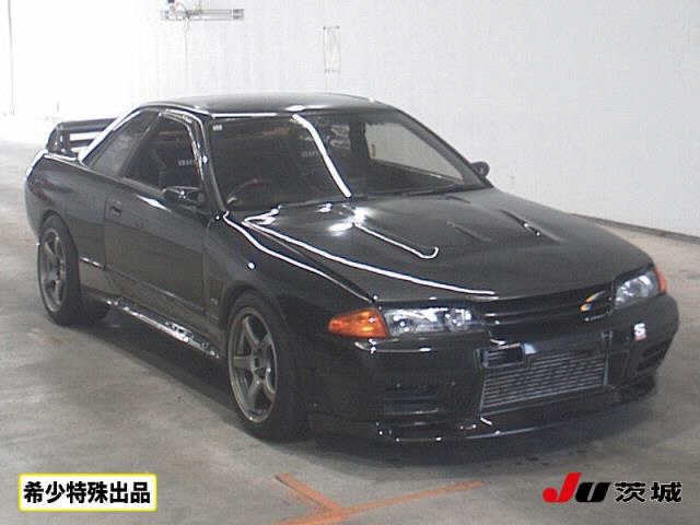 NISSAN SKYLINE