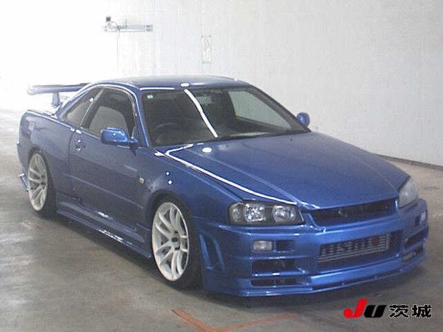 NISSAN SKYLINE