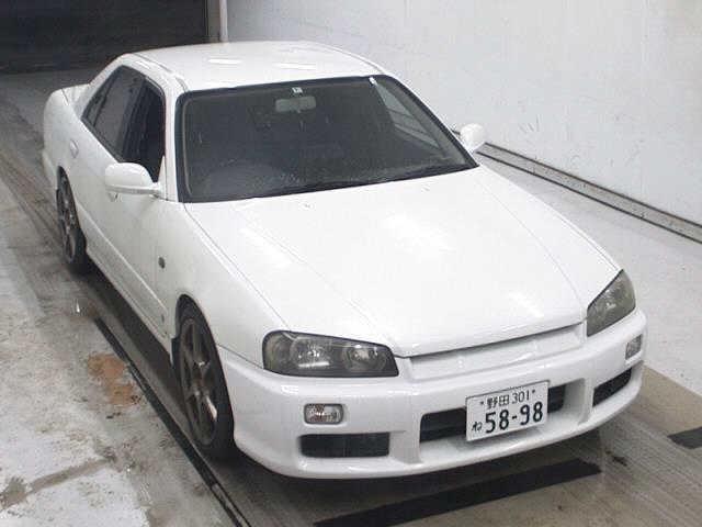 NISSAN SKYLINE