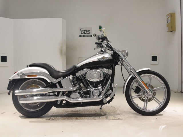 Harley-Davidson HARLEY FXSTDI1450