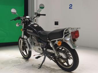 Suzuki GN 125  2012 года выпуска
