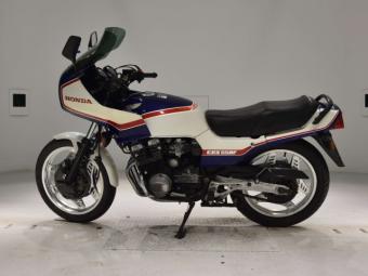 Honda CBX 550 PC04