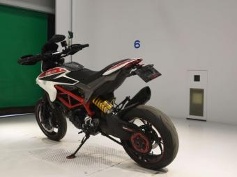 Ducati HYPERMOTARD 820 SP  2013 года выпуска