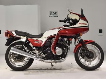 Honda CB 750 INTEGRA RC04 1984 года выпуска