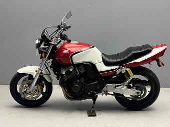 Honda CB 400 SF VTEC NC39 2000 года выпуска