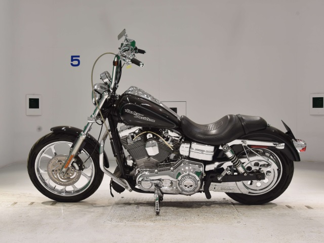 Harley-Davidson DYNA SUPER GLIDE CUSTOM FXDC1450  2004г. 30,859K