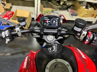 Ducati  DUCATI 937 MONSTAR + 1M00 2021 года выпуска