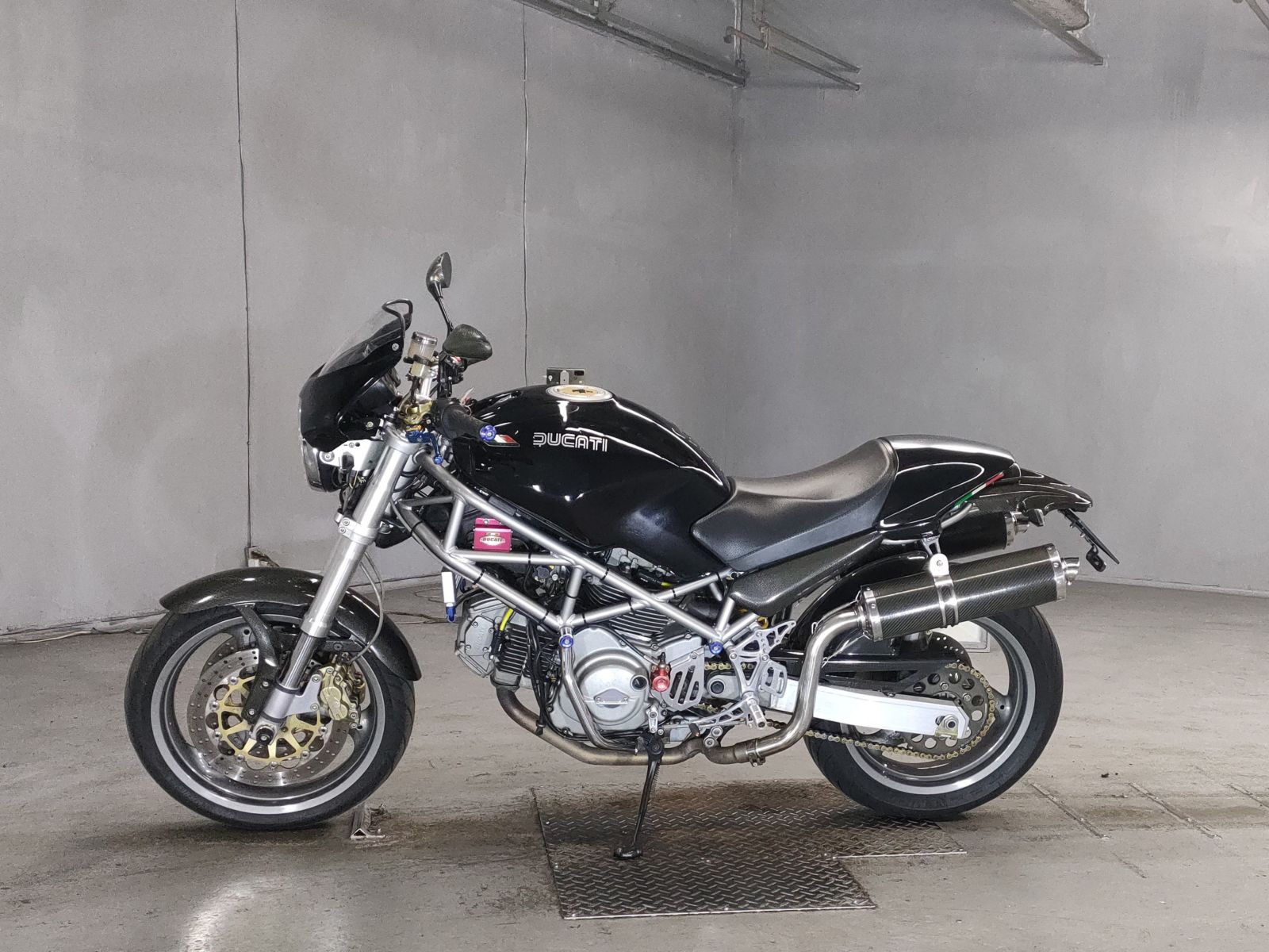 Ducati MONSTER 400 M407AA 2004г. 8910