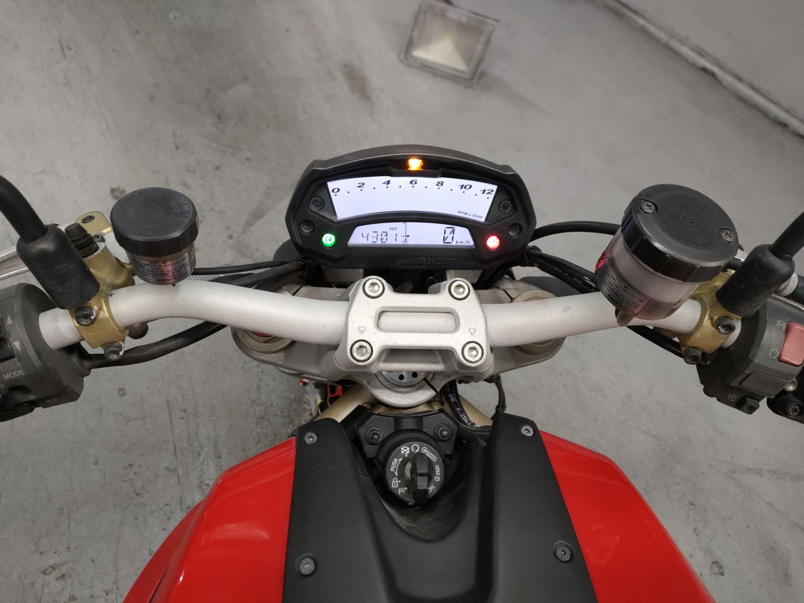 Ducati MONSTER 1100 EVO M511JA 2013г. 4301