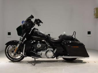 Harley-Davidson STREET GLIDE FLHX1690  2014 года выпуска