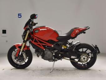 Ducati MONSTER 1100 EVO  2012 года выпуска