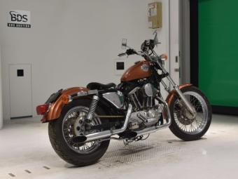 Harley-Davidson SPORTSTER IRONHEAD XLH883  1989 года выпуска
