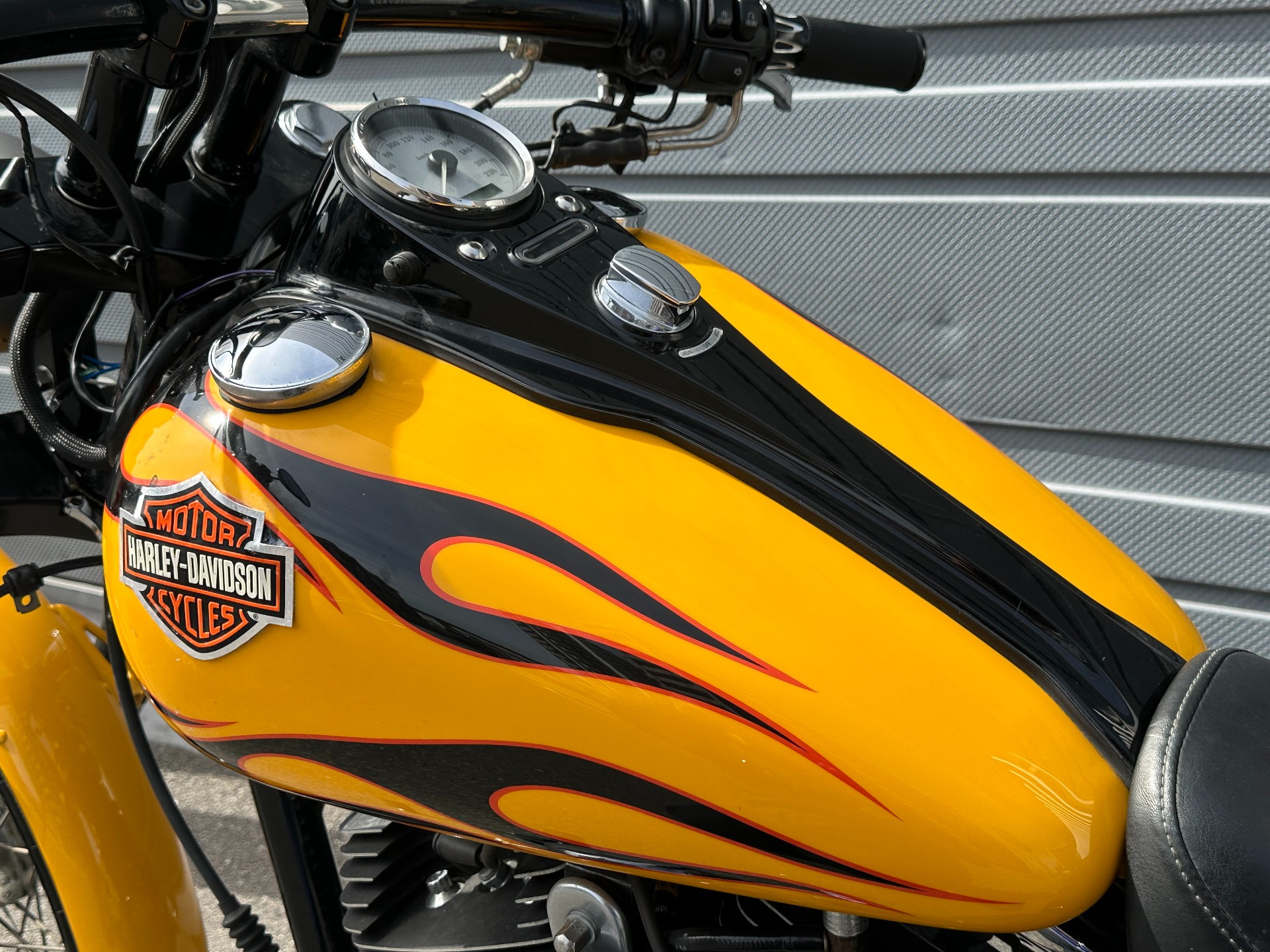 Harley-Davidson DYNA WIDE GLIDE 1450 GP4 - купить недорого
