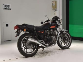 Yamaha XJ 400 4V7 2022 года выпуска