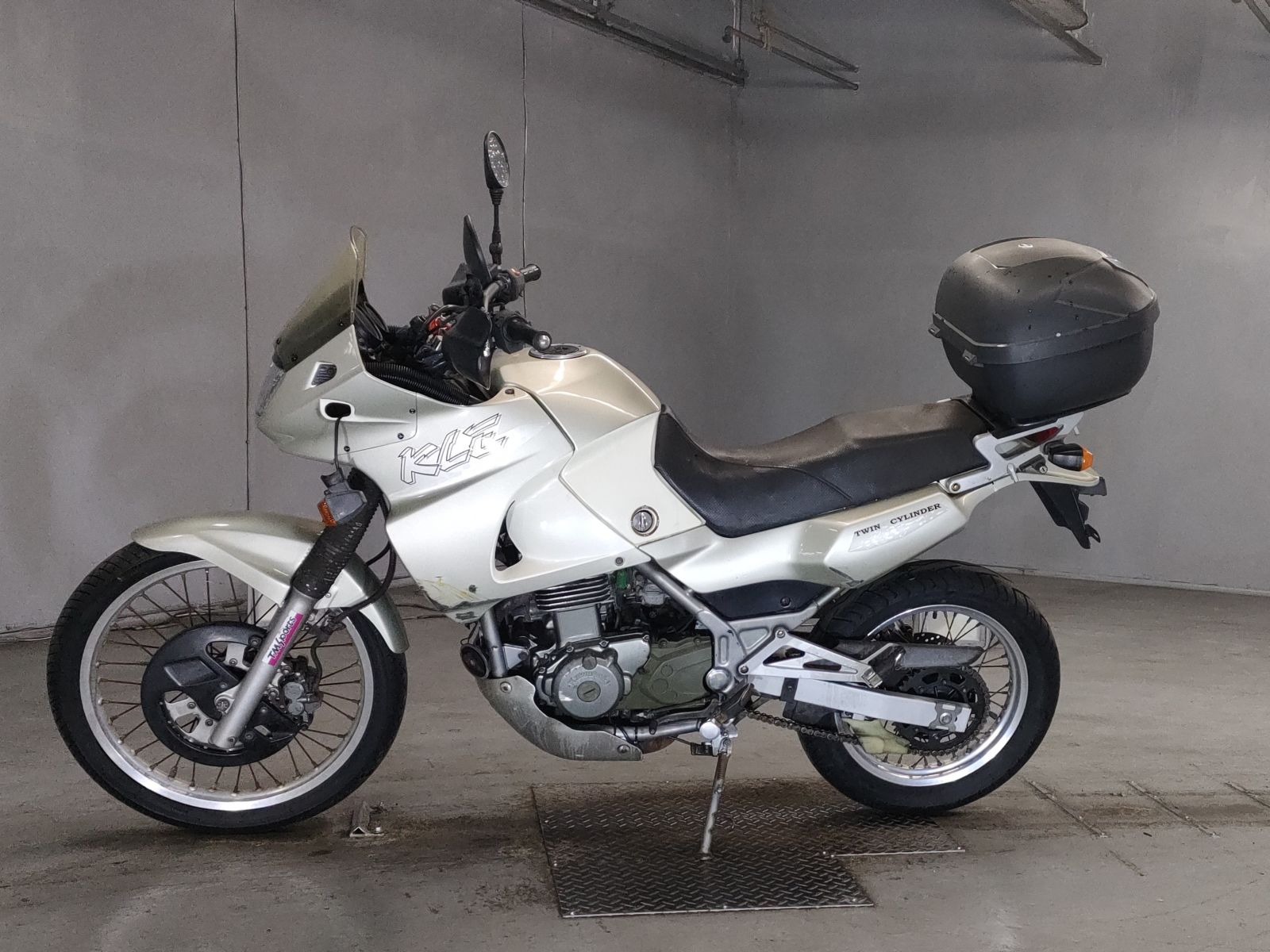 Kawasaki KLE 400 LE400A - купить недорого