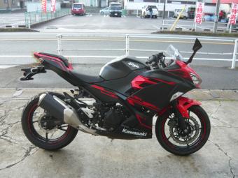Kawasaki Ninja 250 ABS EX250P  года выпуска