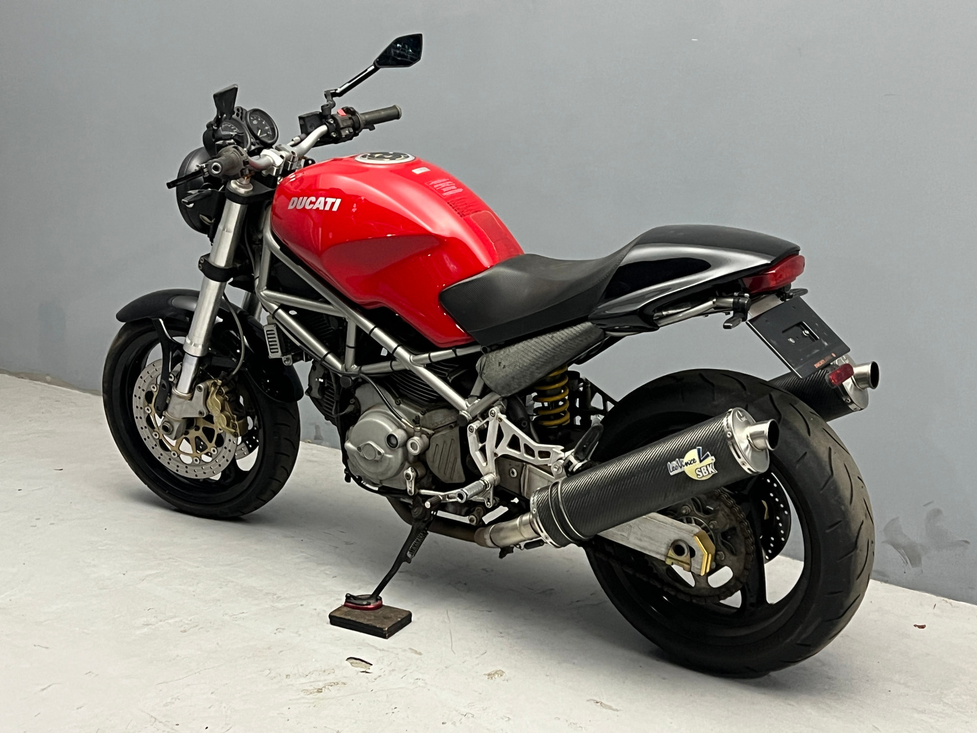 Ducati MONSTER 400 ZDMM407AA3B 2004г. 29844