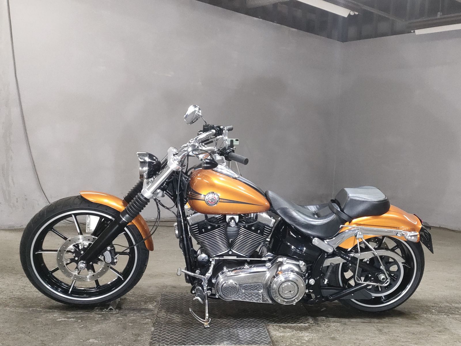 Harley-Davidson SOFTAIL BREAKOUT BF5 2014г. 10238