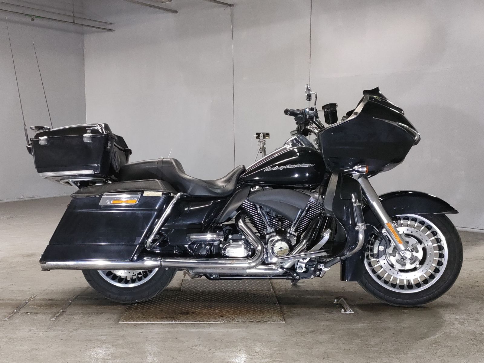 Harley-Davidson ROAD GLIDE ULTRA KGM - купить недорого