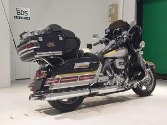 Harley-Davidson ELECTRA GLIDE ULTRA CLASSIC SE 1800 CVO  2012 года выпуска