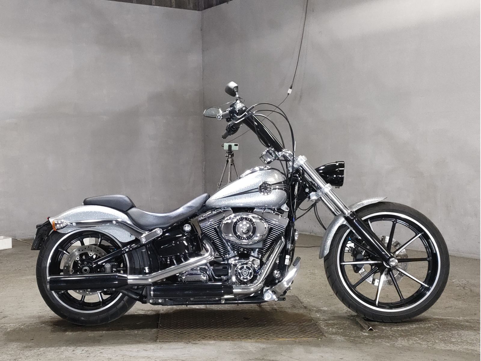 Harley-Davidson SOFTAIL BREAKOUT BF5 2014г. 14490