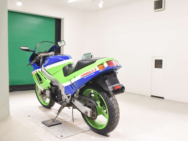 Kawasaki NINJA ZX-4 ZX400G - купить недорого
