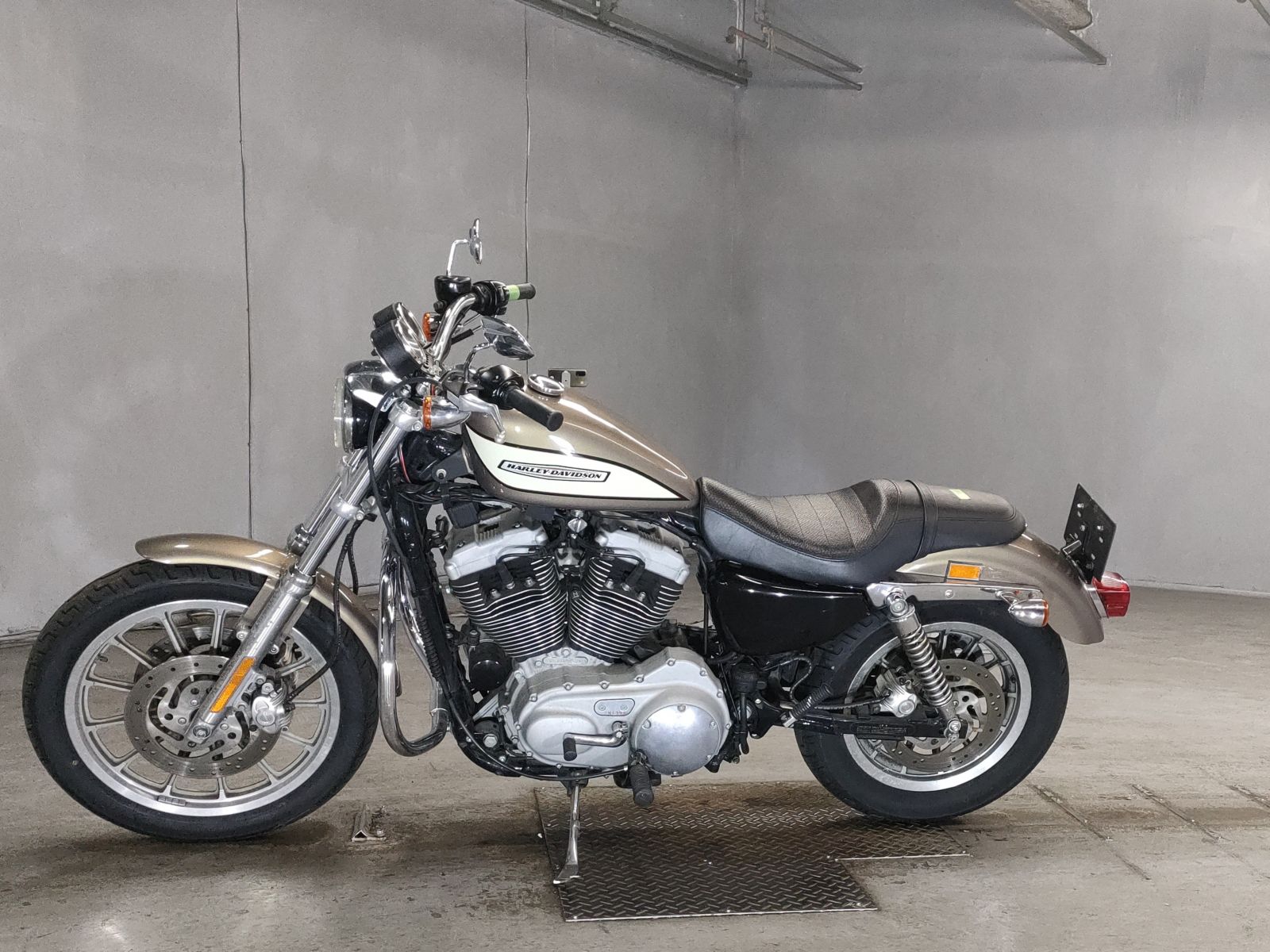 Harley-Davidson SPORTSTER 1200 ROADSTER CLP - купить недорого