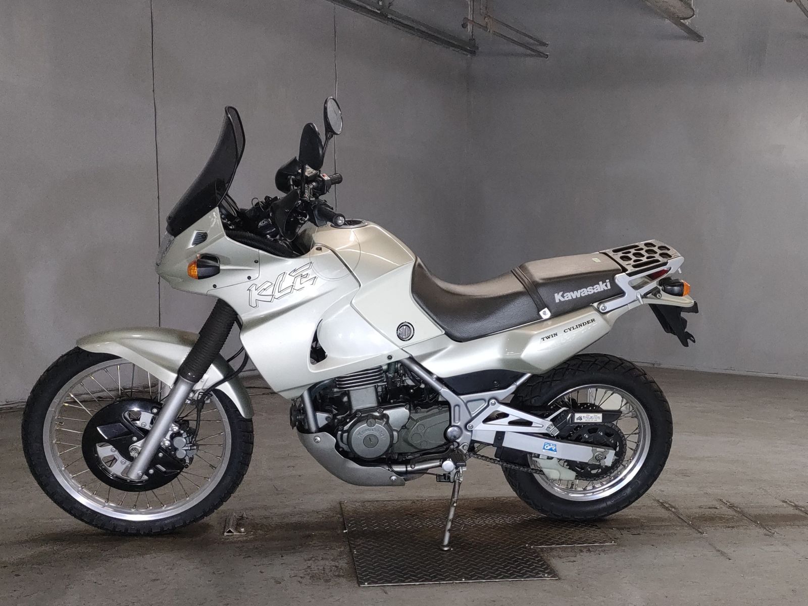 Kawasaki KLE 400 LE400A - купить недорого