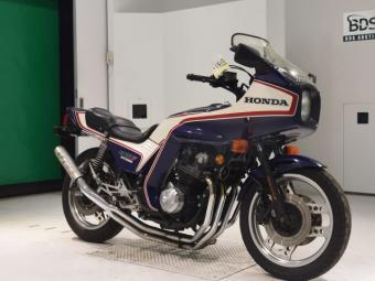 Honda CB 750 INTEGRA RC04 1986 года выпуска